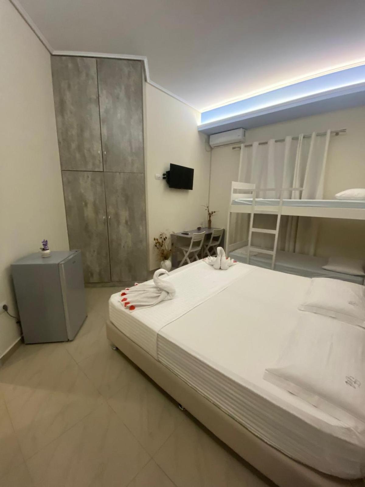 Fa_Holidays Vlorë Exteriör bild