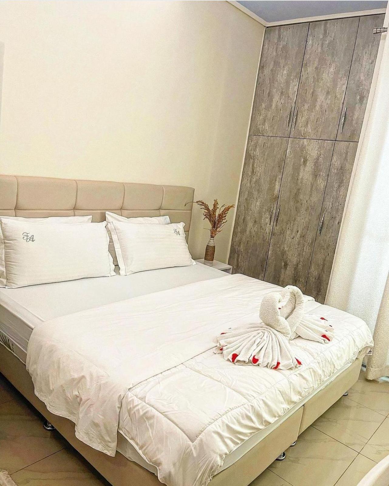 Fa_Holidays Vlorë Exteriör bild
