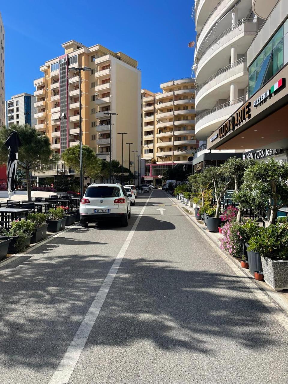 Fa_Holidays Vlorë Exteriör bild